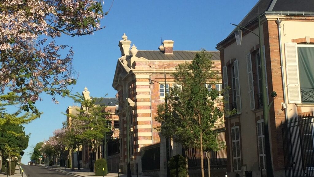 Avenue de Champagne in Epernay in spring with blooming trees