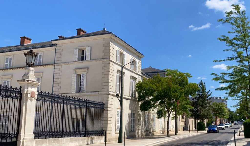 Avenue de Champagne in Epernay lined with historic Champagne houses