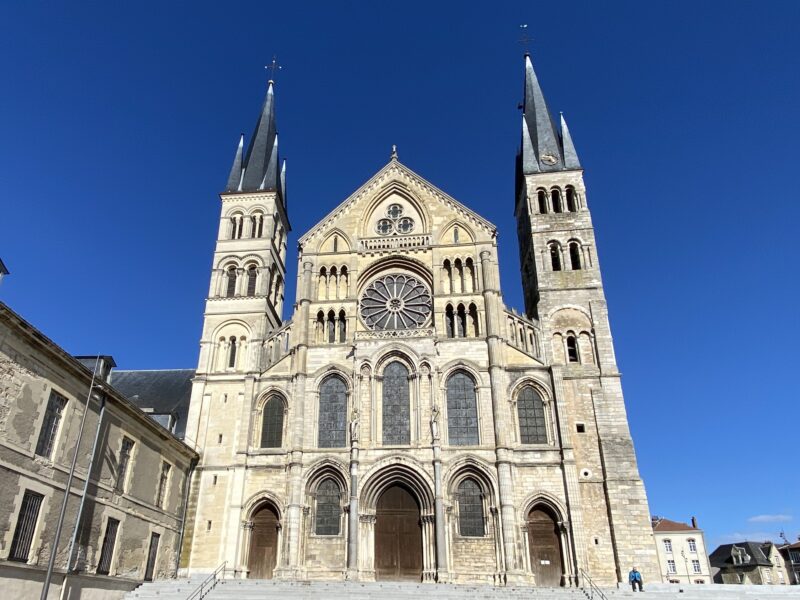 Basilique Saint-Remi（サンレミ聖堂）