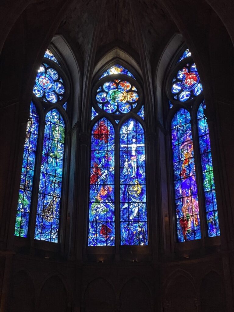 ランス・ノートルダム大聖堂のマルク・シャガール作ステンドグラス（Marc Chagall's Stained Glass Windows, Catédrale de Notre Dame de Reims）